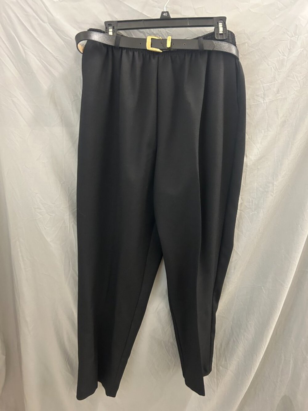Alfred Dunner Classics Black Proportioned Medium Elastic Waist Pant Size 16W NWT